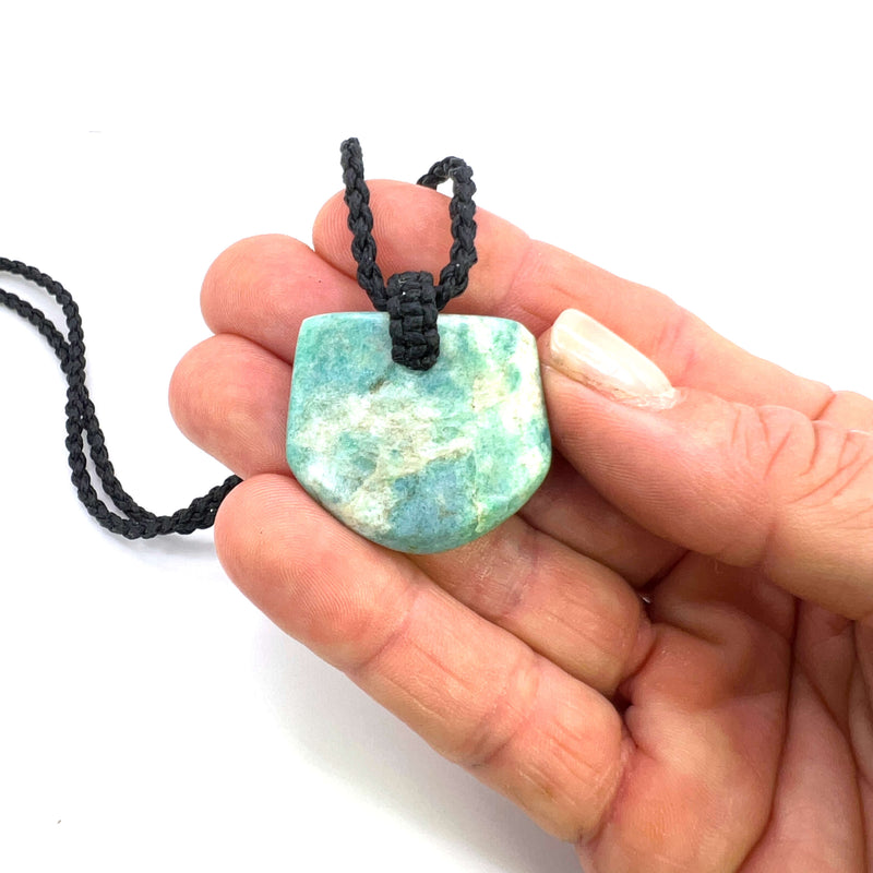 Aotea Droplet Pendant