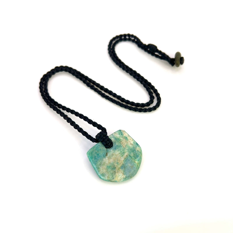 Aotea Droplet Pendant
