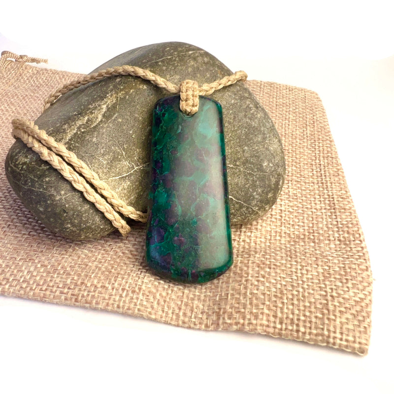 Goodletite Droplet Pendant