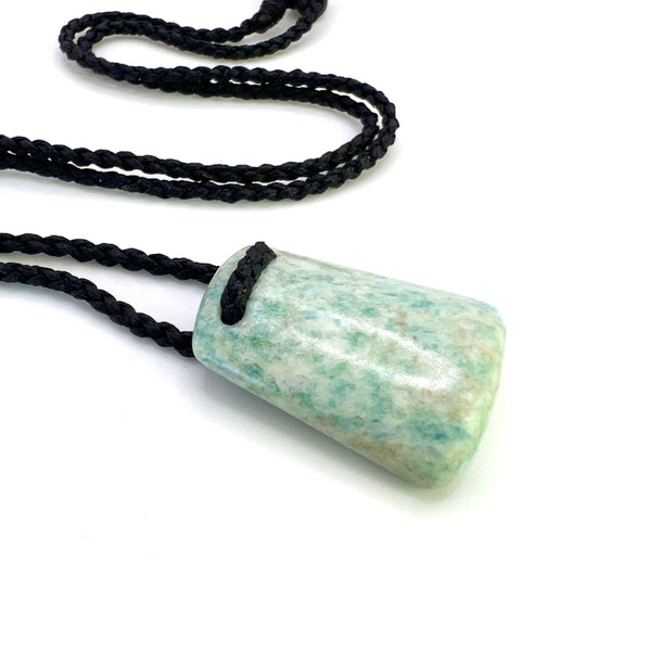 Aotea Droplet Pendant