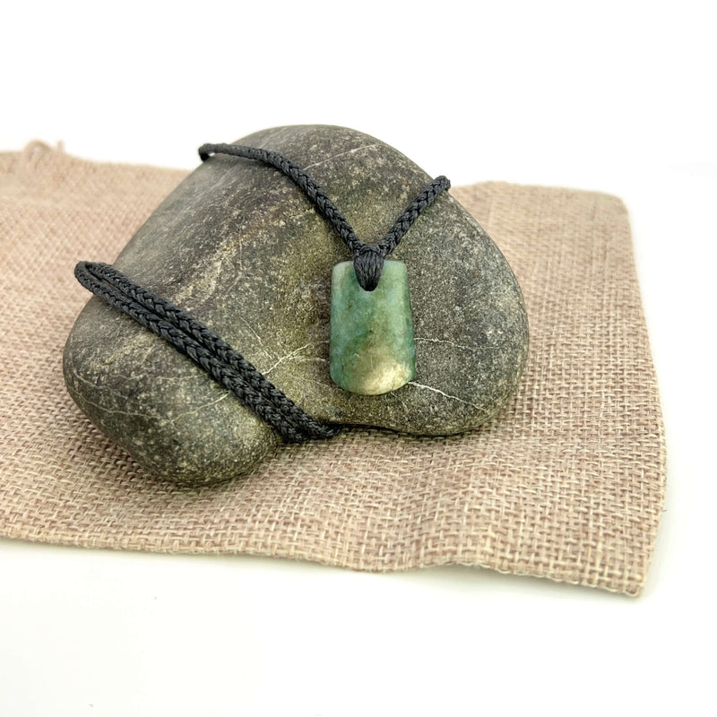 Aotea Droplet Pendant