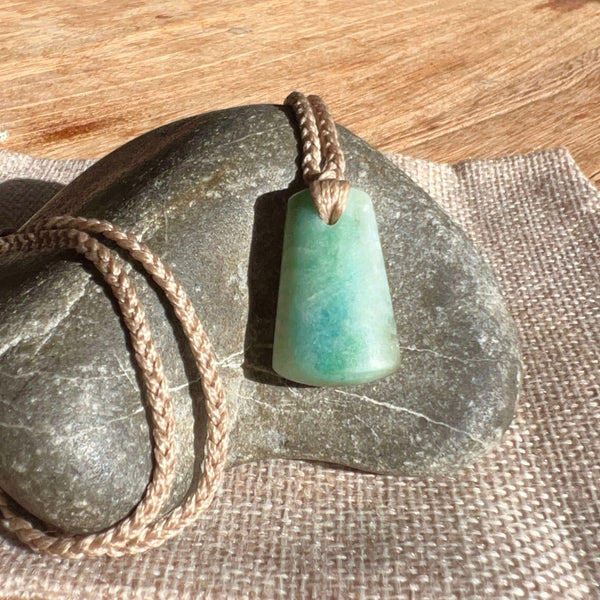 Aotea Droplet Pendant