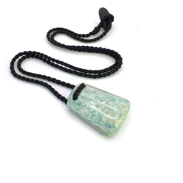 Aotea Droplet Pendant