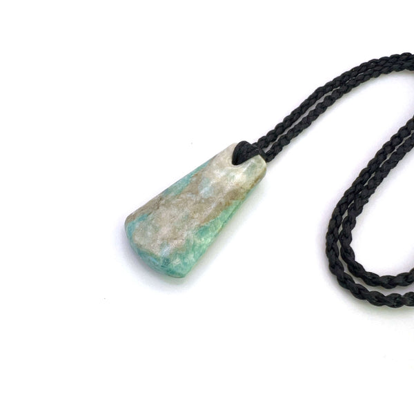 Aotea Droplet Pendant