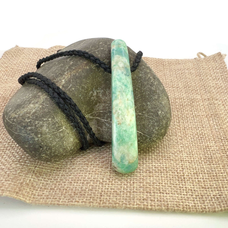 Aotea Droplet Pendant
