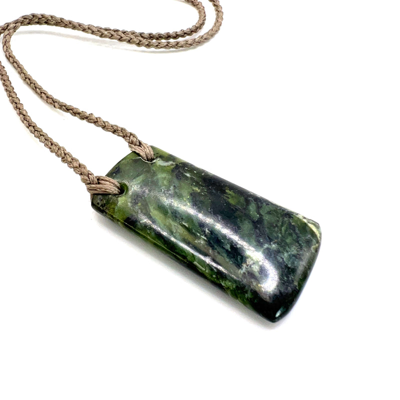 Pounamu (Serpentinite) Pendant