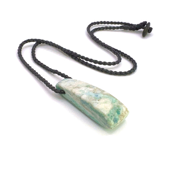 Aotea Droplet Pendant
