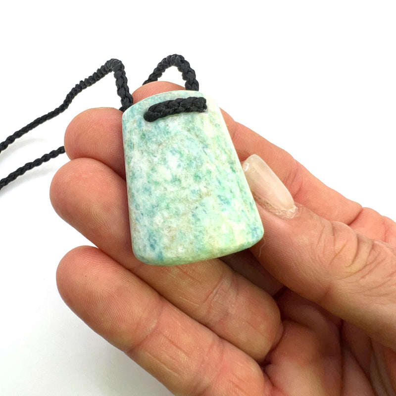 Aotea Droplet Pendant
