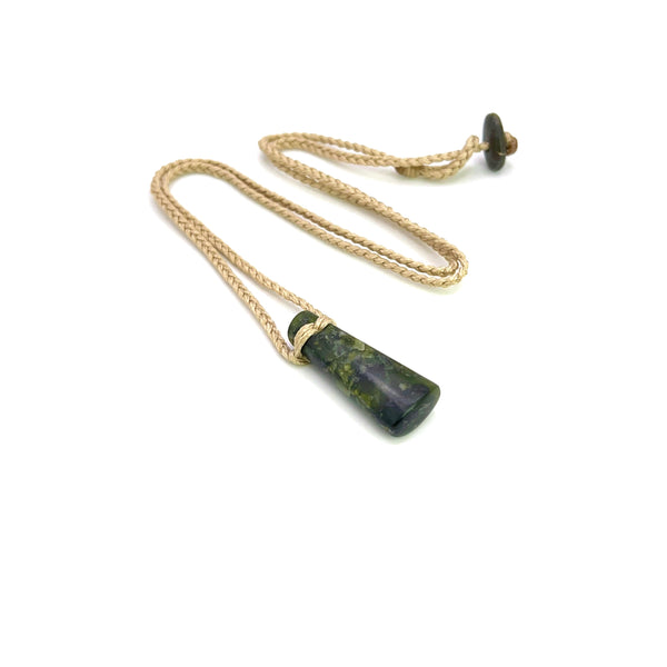 Pounamu (Serpentinite)Droplet Pendant