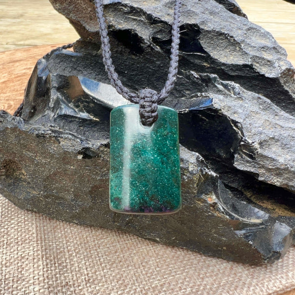 Goodletite Droplet Pendant