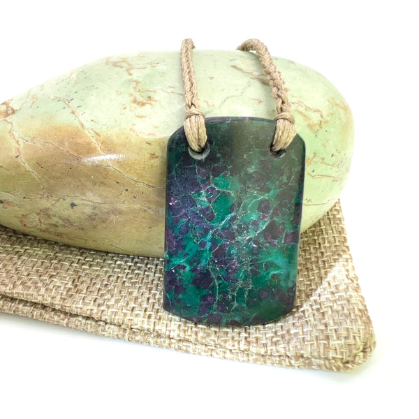 Goodletite – Aotearoa Gemstones