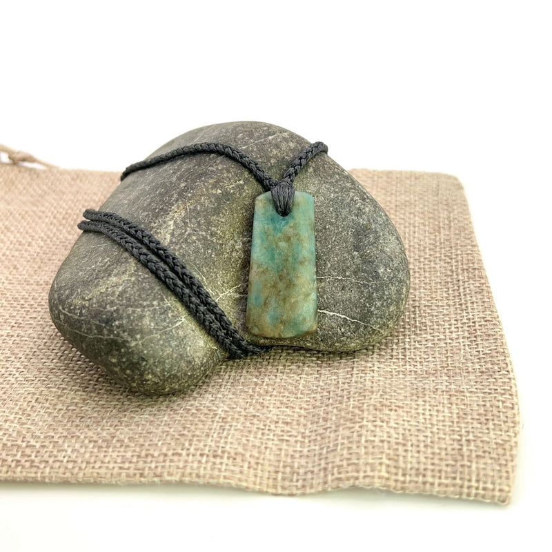 Aotea Droplet Pendant