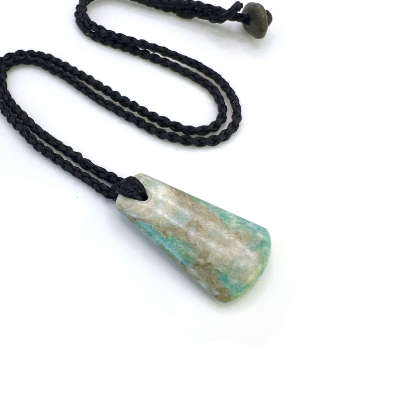 Aotea Droplet Pendant