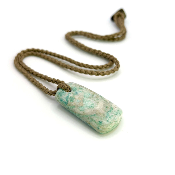 Aotea Droplet Pendant