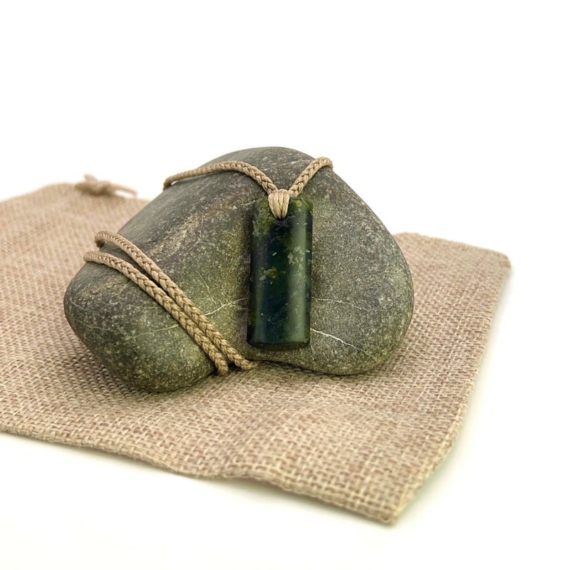 Pounamu (Serpentinite) Droplet Pendant