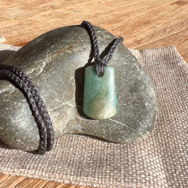 Aotea Droplet Pendant