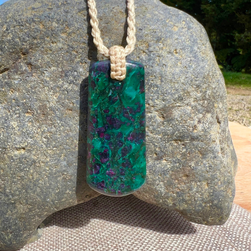 Goodletite Droplet Pendant