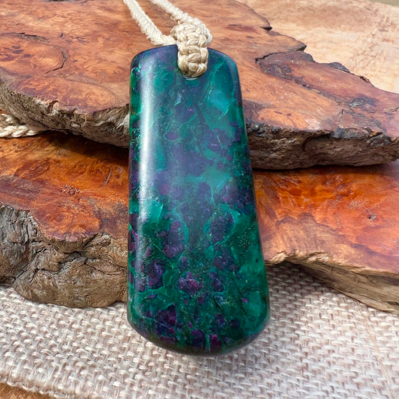 Goodletite Droplet Pendant