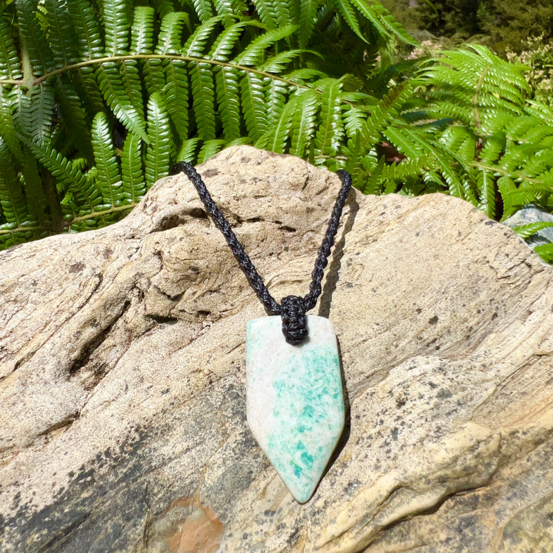 Aotea Droplet Pendant