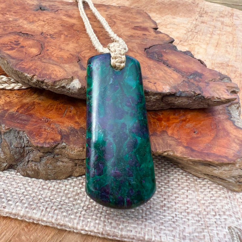 Goodletite Droplet Pendant