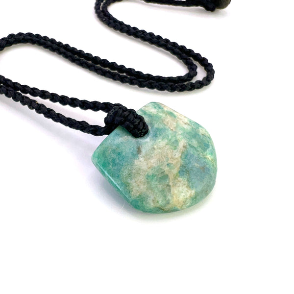 Aotea Droplet Pendant