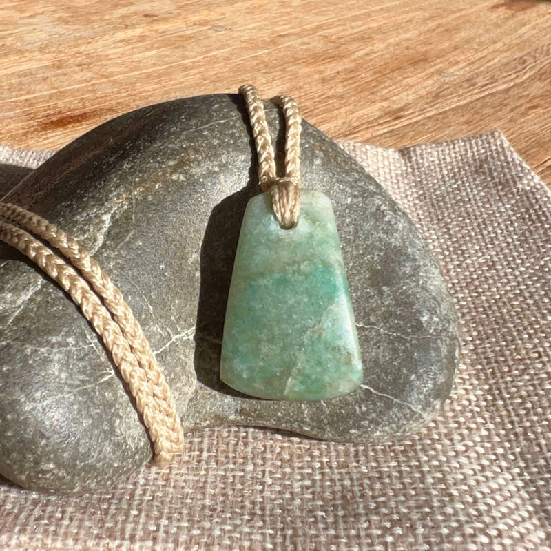 Aotea Droplet Pendant