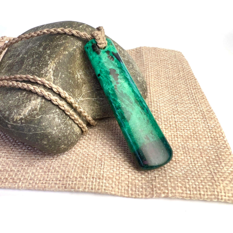 Goodletite Droplet Pendant