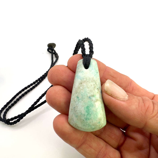 Aotea Droplet Pendant
