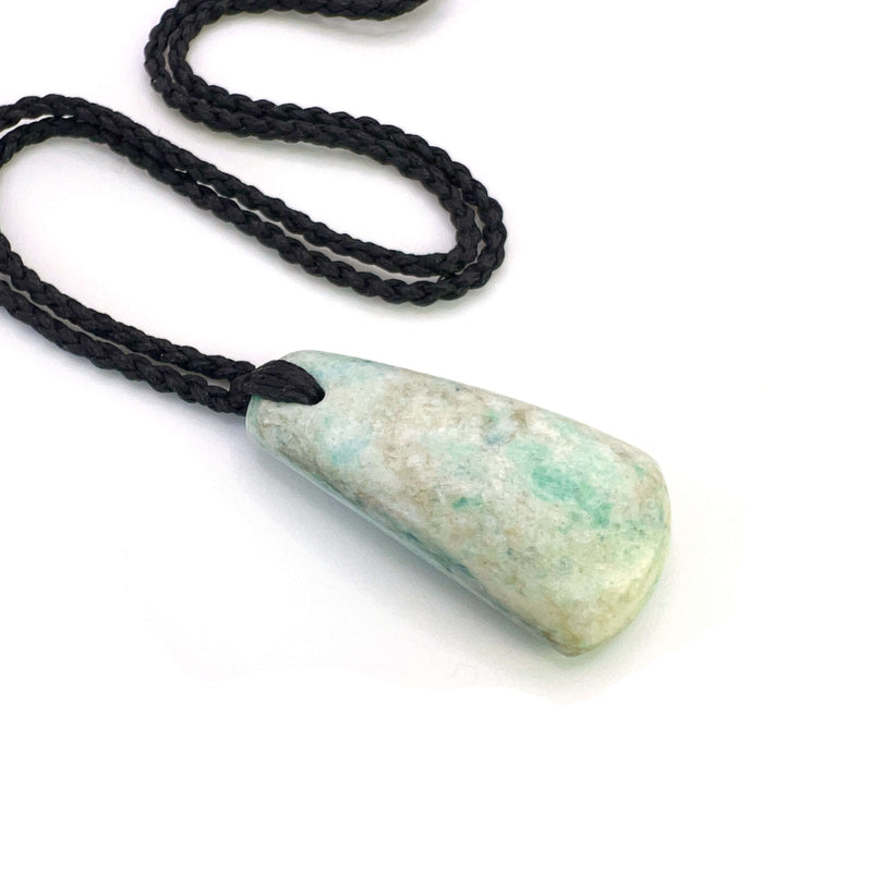 Aotea Droplet Pendant