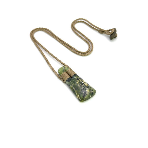 Pounamu (Serpentinite) Bound Droplet Pendant